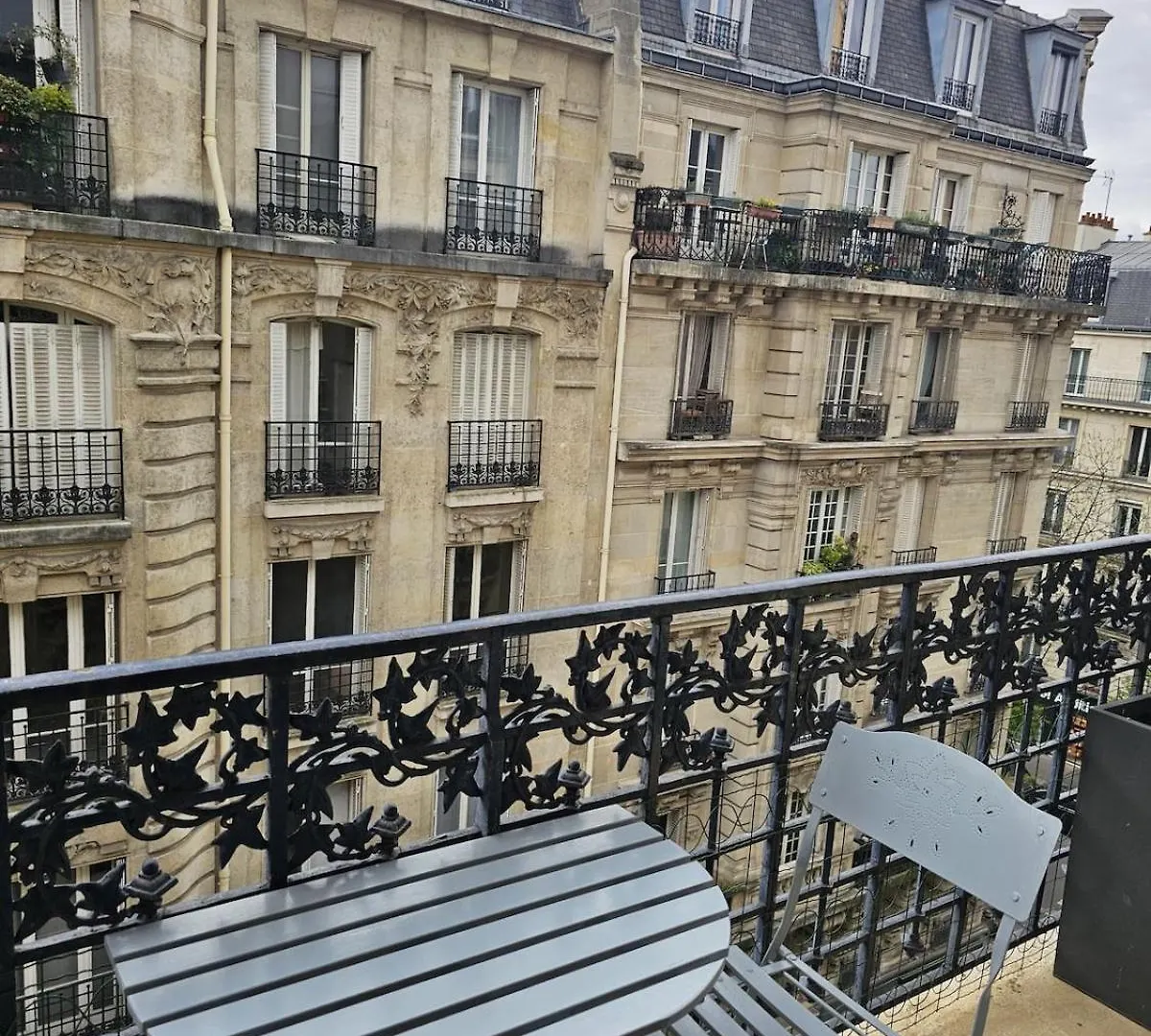 Montmartre Beautiful 67 M2 Apartment With Gym & Balcony Paris 0*,  França
